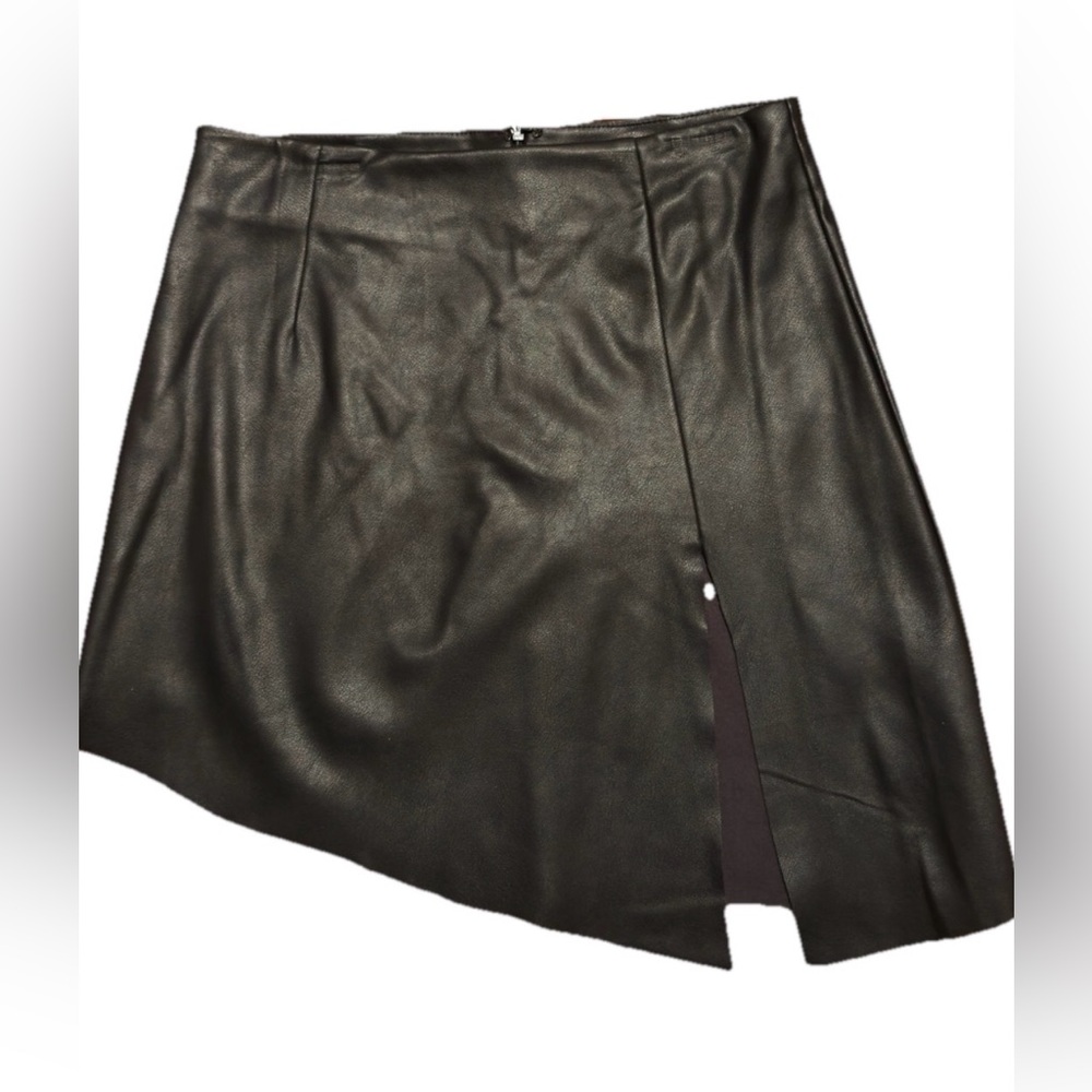 Forever 21 Asymmetrical Black faux leather Mini Skirt Sz S